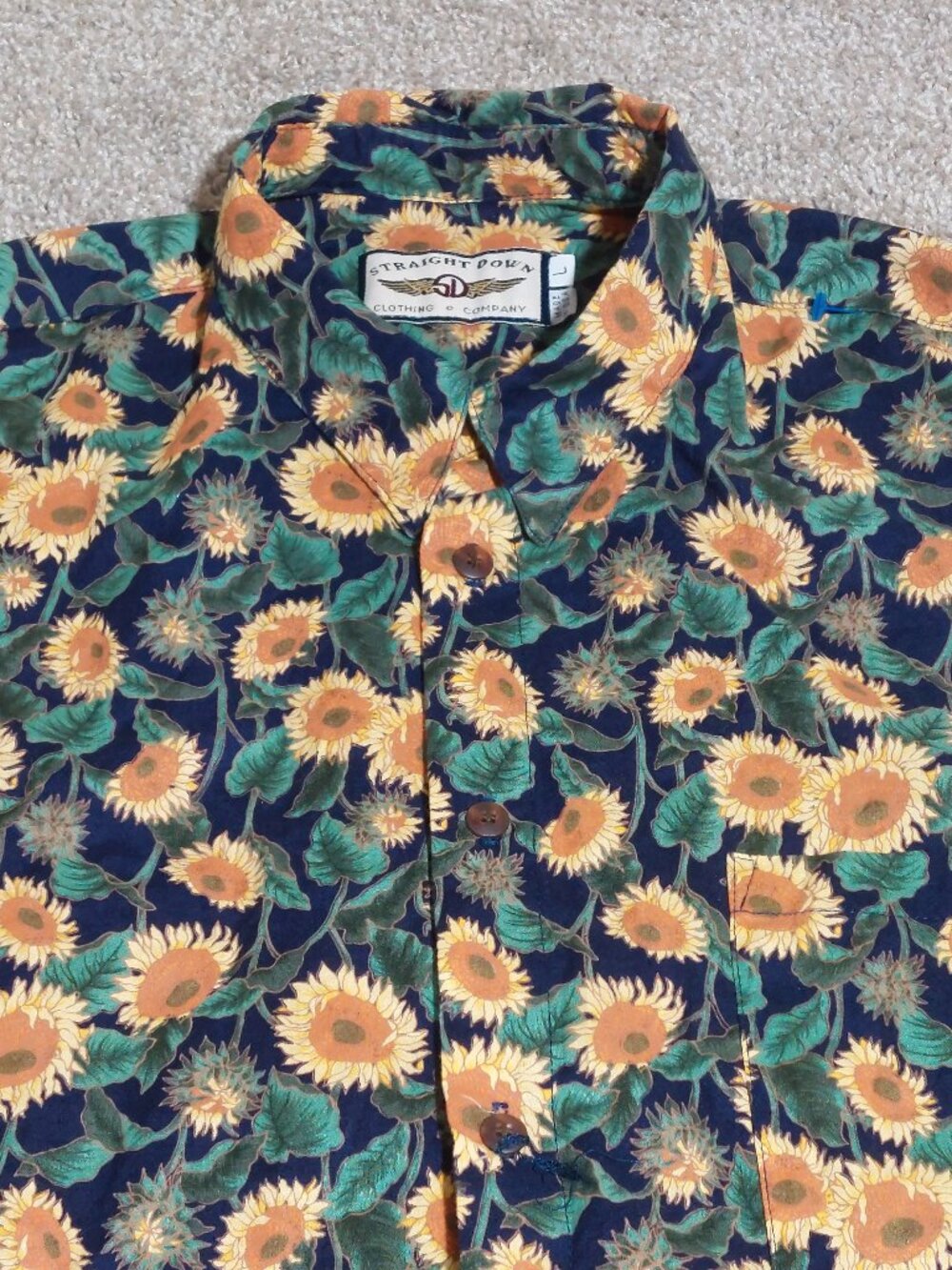 Straight Down sunflower allover print short sleeve button down shirt size L